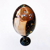 Яйцо интерьерное на подставке Климт "Ожидание" 20см