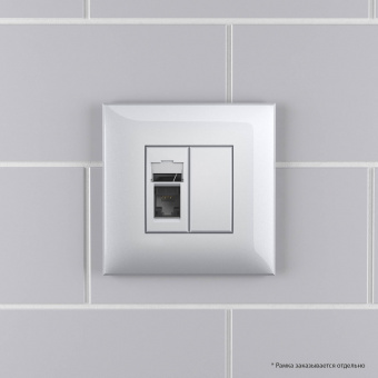 DKC Avanti Закаленная сталь Компьютерная розетка RJ-45 один  категория 5e