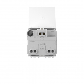 DKC Avanti Белый Розетка 2P+E со шторками IP41
