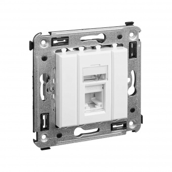 DKC Avanti Белое облако Компьютерная розетка RJ-45 в стену, кат.6 одинарная